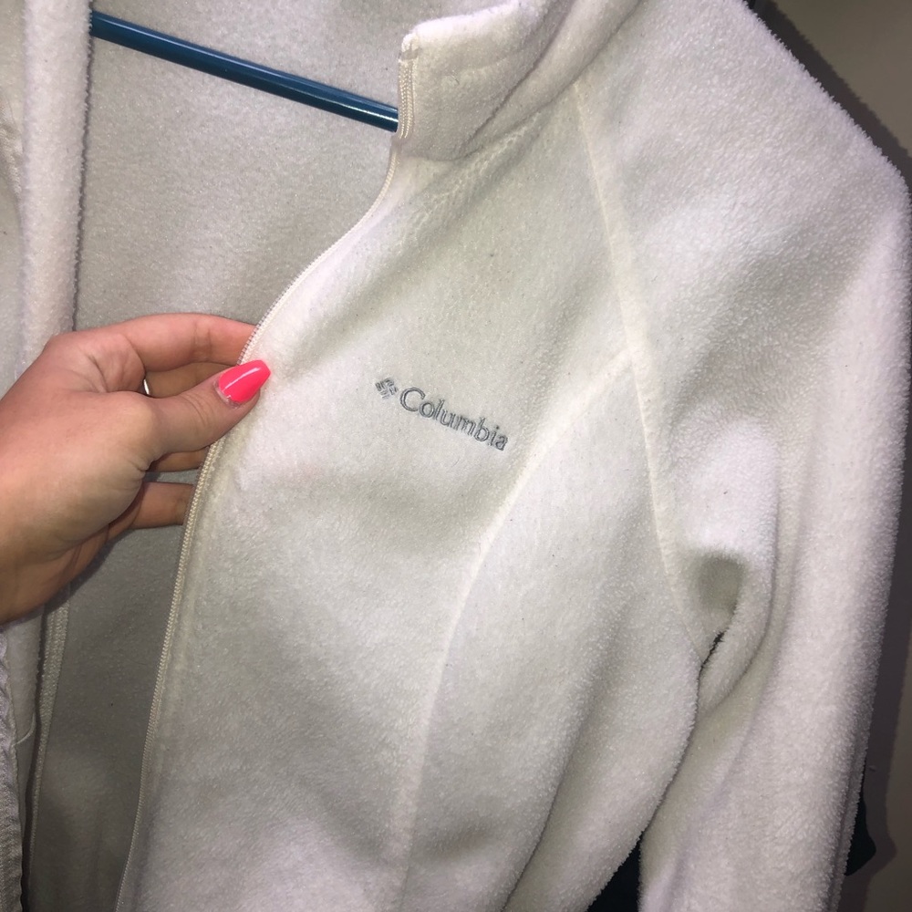 womens white columbia jacket, size small